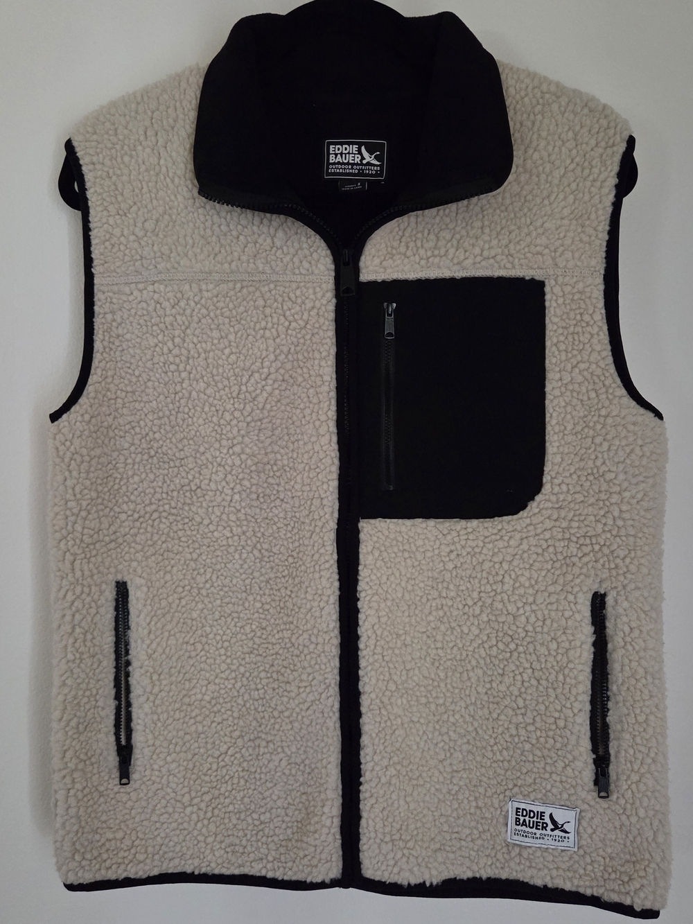 Eddie Bauer Women's Chilali Faux Shearling Fleece Vest Cream Oyster Black size S